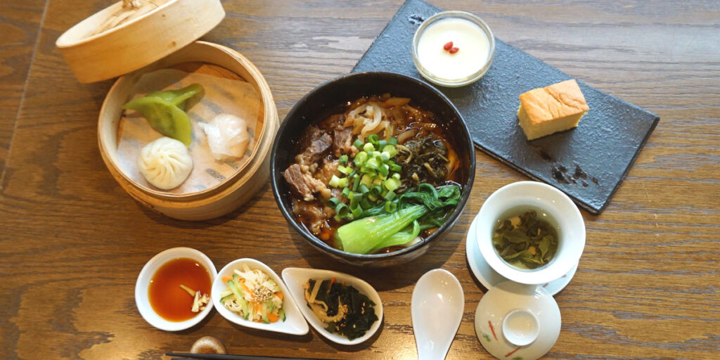 牛肉麺ランチセット2511