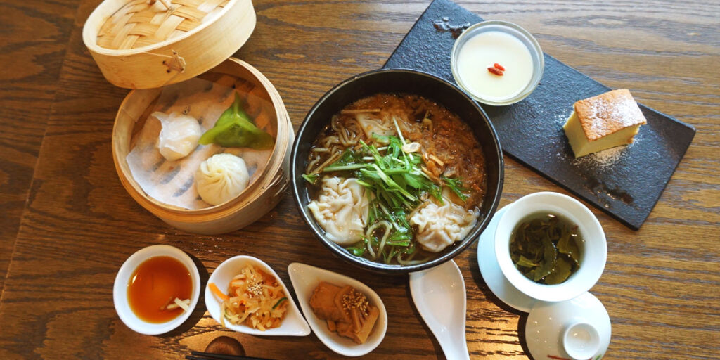 海老ワンタン麺ランチセット